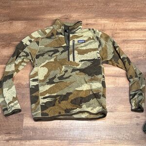 Patagonia Men's Zip Up Camouflage Sweater
